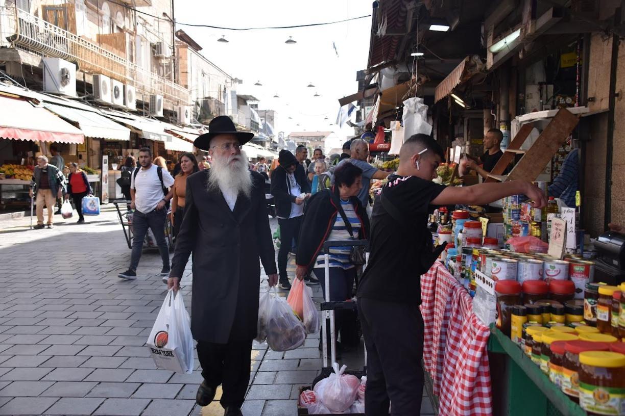 מקום מקסים באווירה ירושלמית ממש על שוק מחנה יהודה Lägenhet Jerusalem Exteriör bild